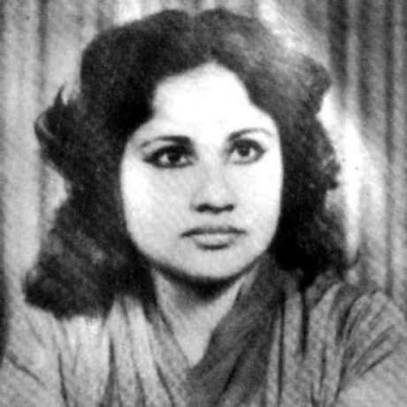 तुम्हारी नज़्मों के टुकड़े's image
