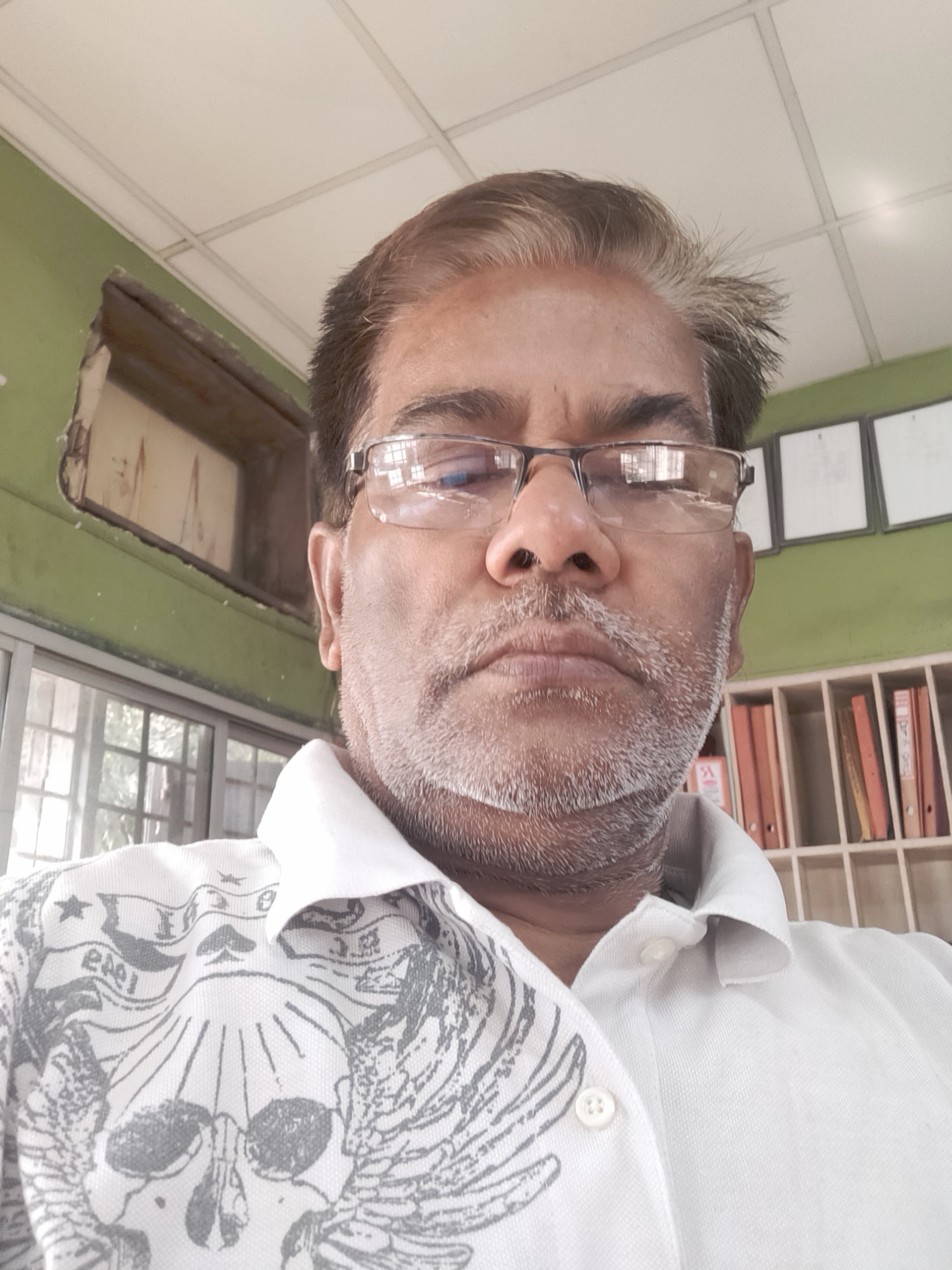 आइना जो देखा's image