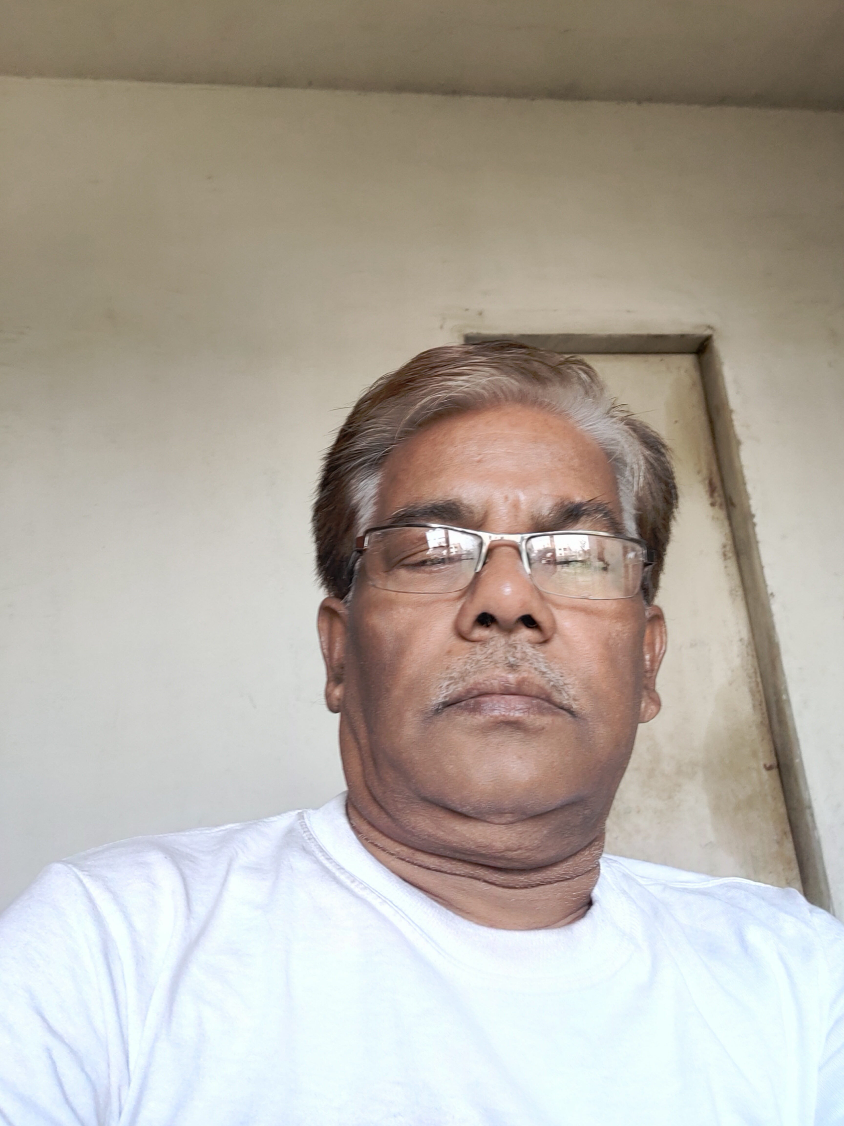 हालात से मुकाबला's image